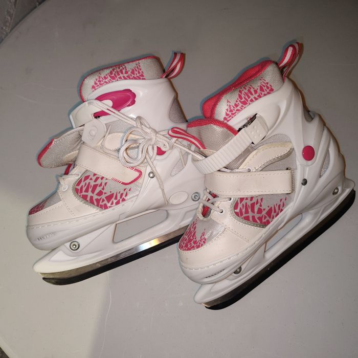 Łyżwy dziecięce nowe.