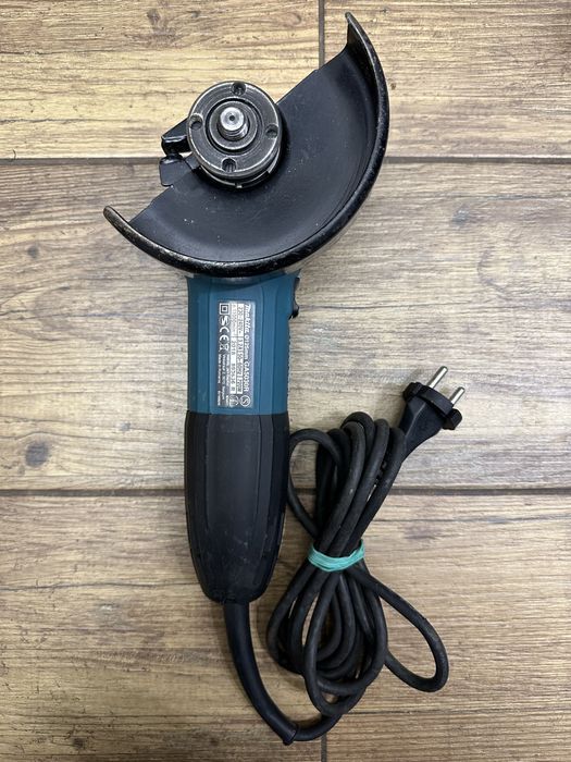Szlifierka kątowa sieciowa GA5030R (125mm 720W) Makita