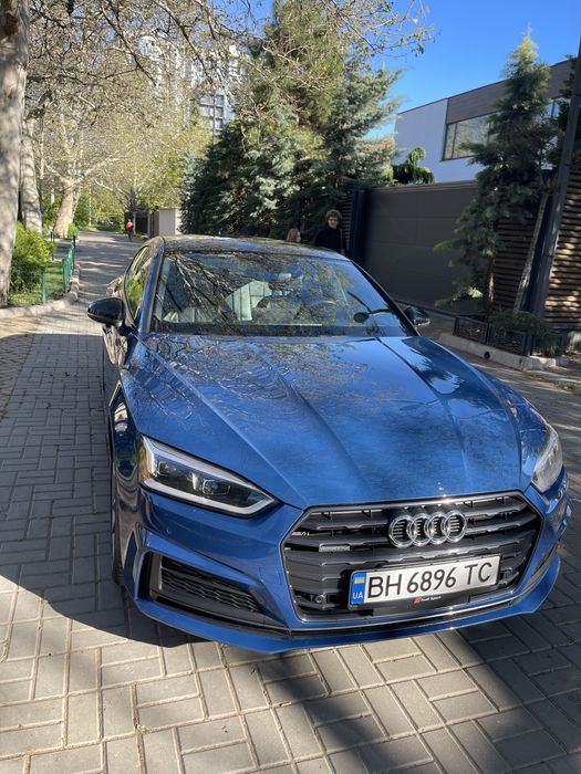 Audi A5 2019 VIN WAUENCF5XKA071986 фото оголошення 2 з 9
