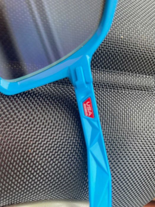 okulary przeciwsłoneczne Oakley Sutro Prizm niebieskie kite