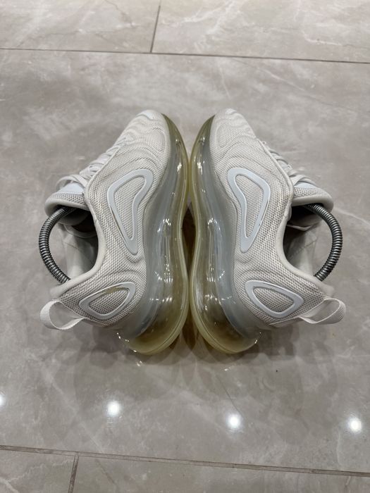 Кросівки Nike Air Max 720 (EUR 38.5)