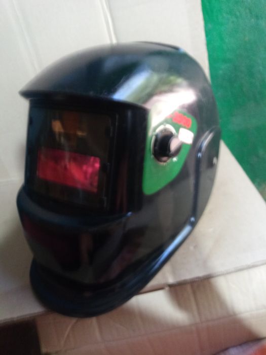 Сварочный инвентор Днипро- М 200 D + маска хамелеон