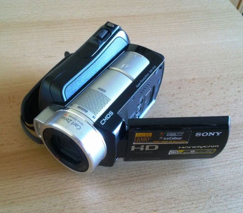 Sony HDR-SR10E Video Camera (Impeccable)64585634708993123