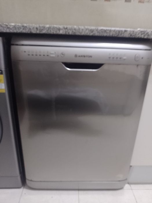 Lava louça quase novo