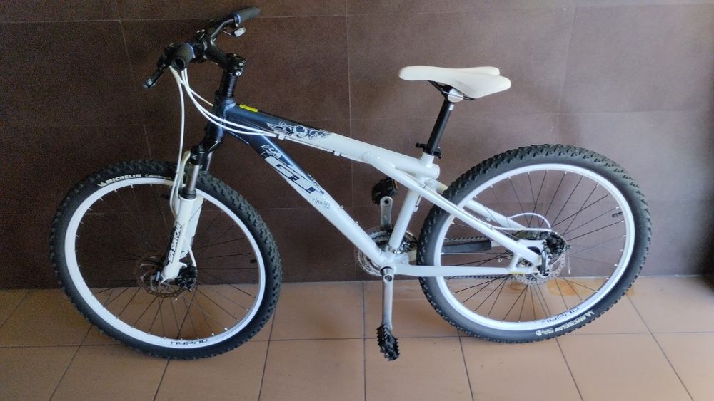 Bicicleta GT Chucker 2.0