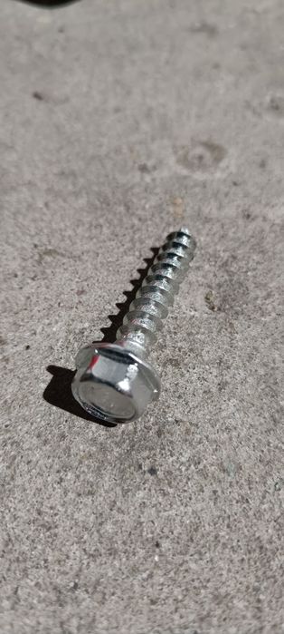 Wkręty do betonu lub drewna