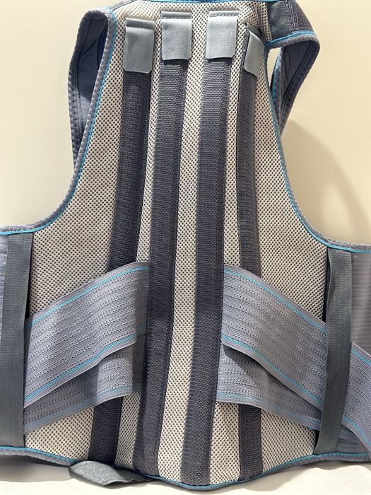 Ортопедичний корсет для спини