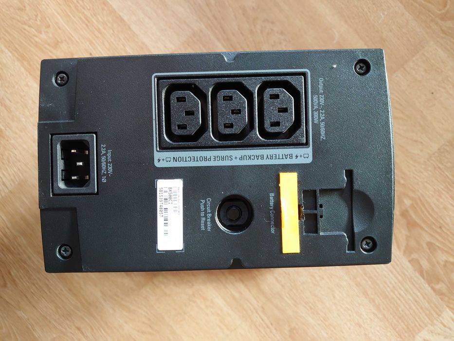 UPS APC Back-UPS 500