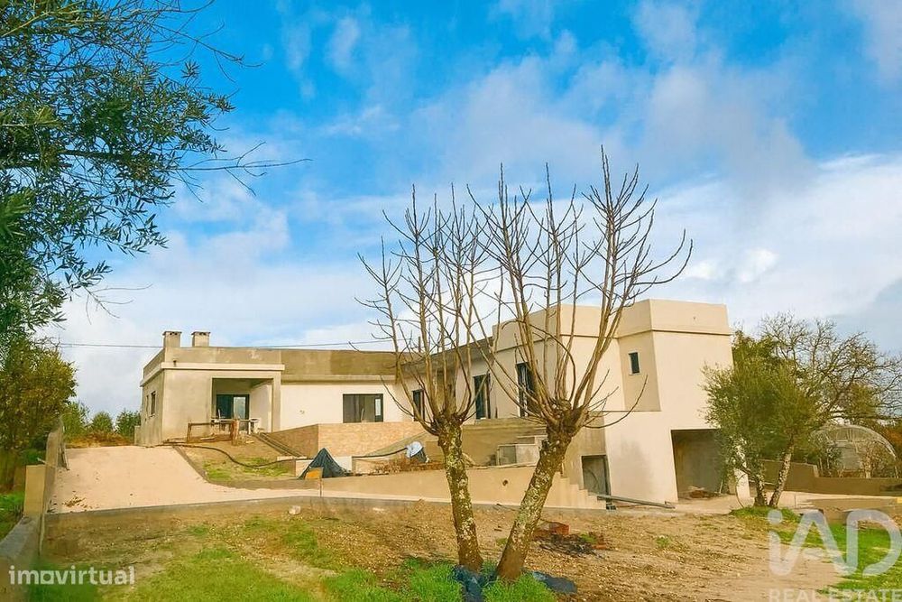 Casa / Villa T3 em São José da Lamarosa de 267,00 m2