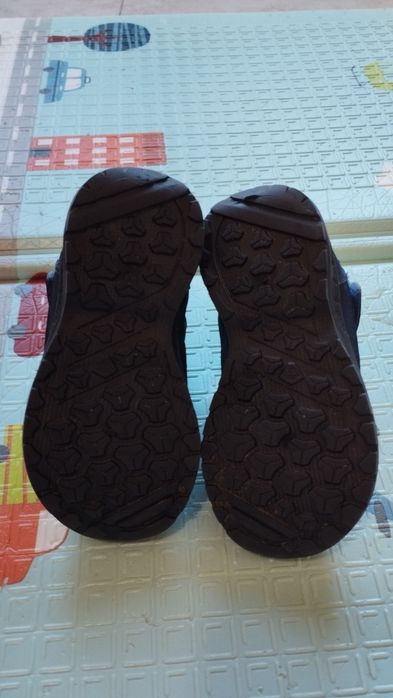 Botas criança Quechua 24