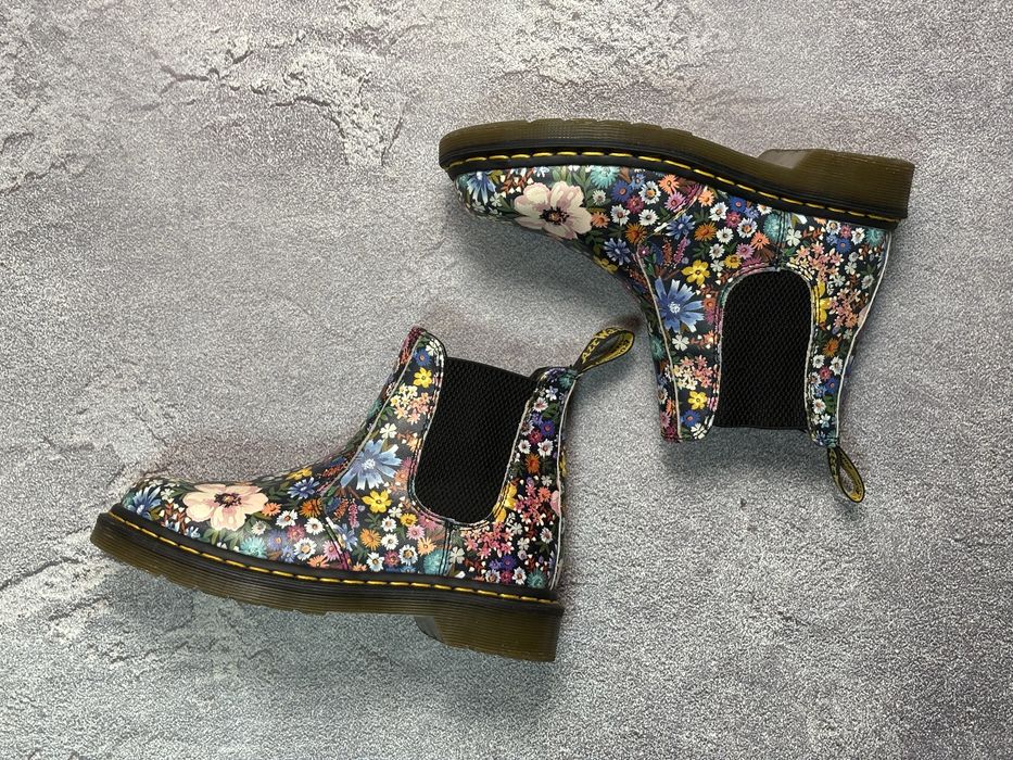 Жіночі Черевики Мартенси Dr. Martens Wanderlust 2976 Floral Leather