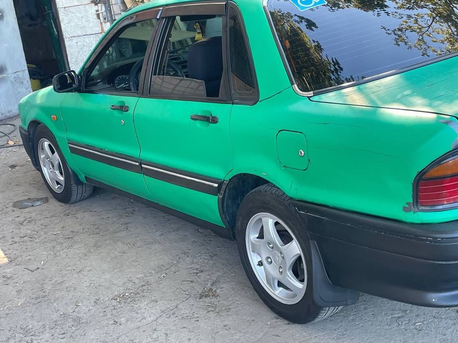 Продам машину Mitsubishi