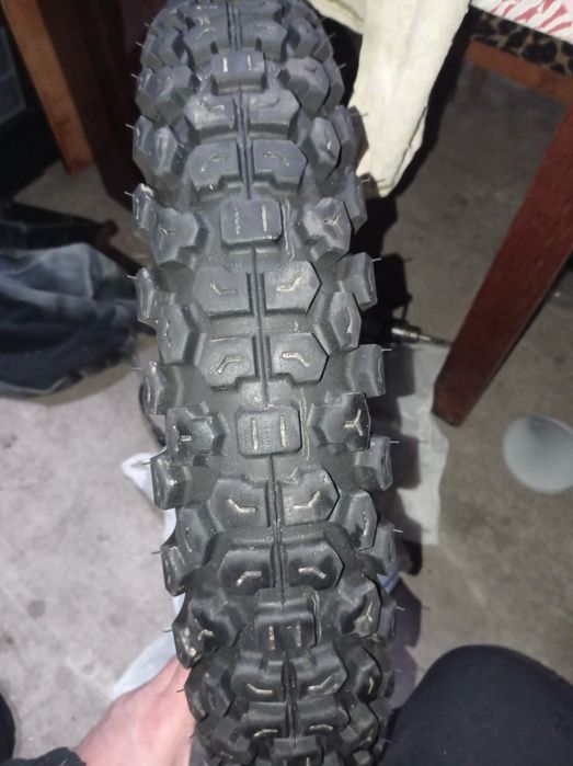 Продам гуму кенда дуал спорт.