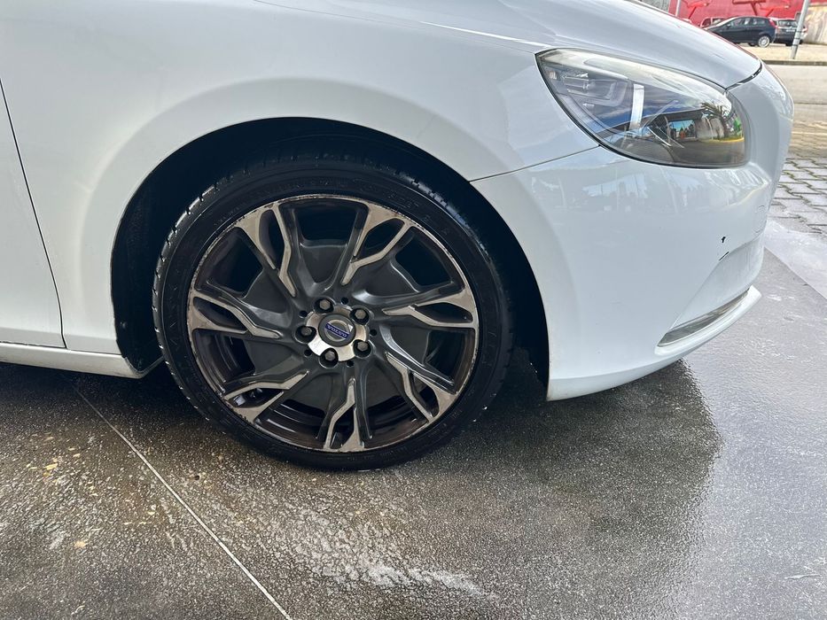 Volvo V40 branco  2013 disel