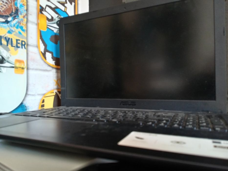 Laptop Asus vivobook 15