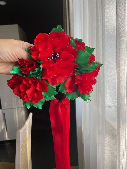 Вінок на голову з лентами