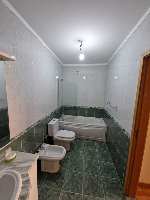 Alugo Apartamento T3 mobilidado em Gualtar Braga