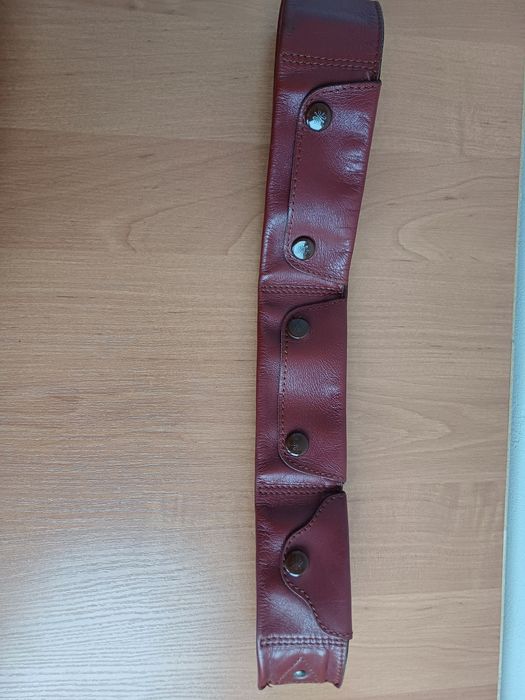 Стильный кожаный ремень с кармашками  размер S-М