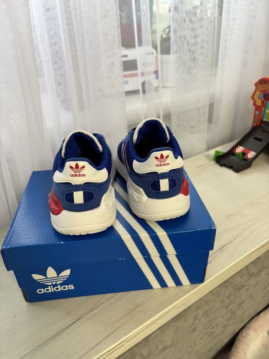 Кросівки дитячі adidas