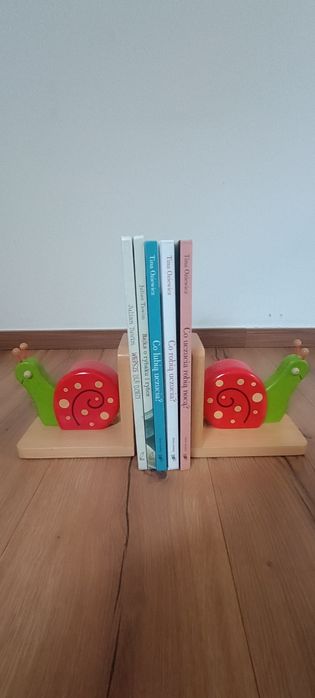 Niepowtarzalne podpórki do książek marki Pintoy