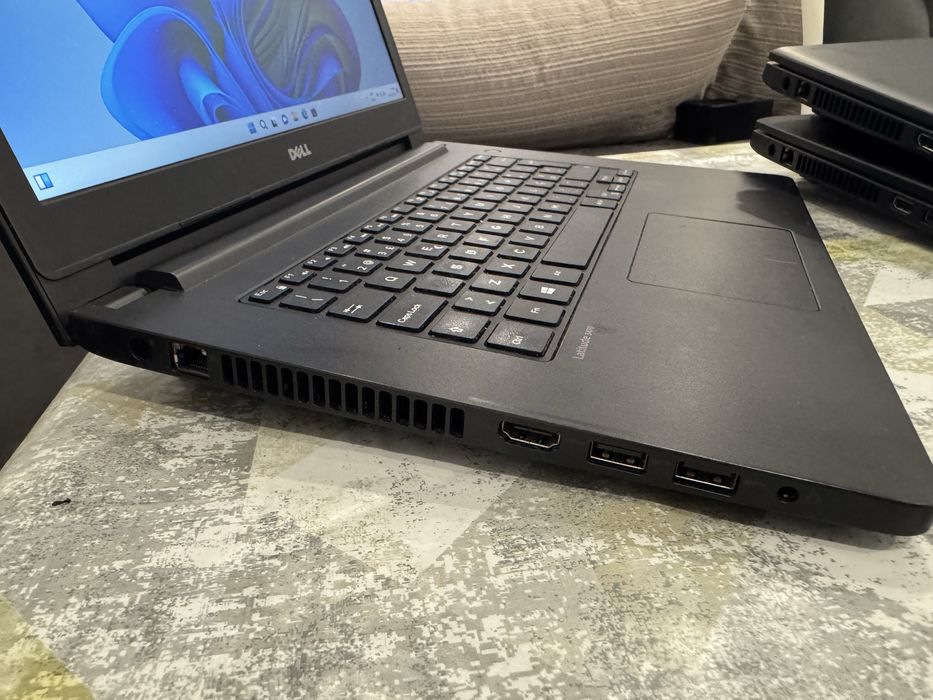 Dell Latitude 3470 / i3/ 8GB/ 500GB ( impecaveis )