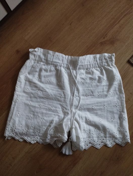 Spodenki białe damskie M