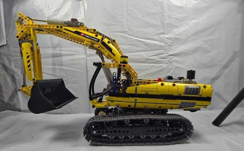 LEGO Technic 8043 Motorized Excavator – Gwarancja = Zakup bez ryzyka + 24 Figurki