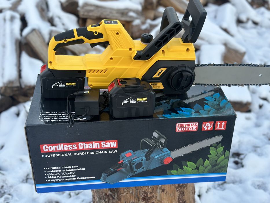 Акумуляторна ланцюгова пила DeWalt DCM565N(35см 40V9aH) потужна
