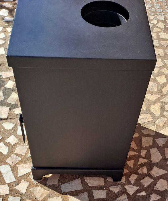 Vendo Salamandra a Lenha Sem Ventilação