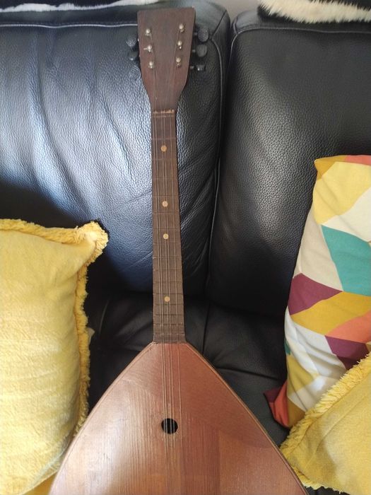 Antigo e raro bandolim, balalaica, vintage. Produção artesanal