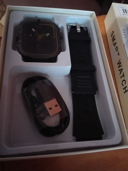 Новий смарт годинник