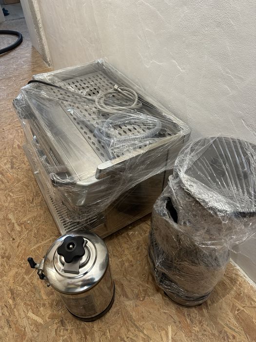 Maquina de cafe e de lavar ( restaurado )