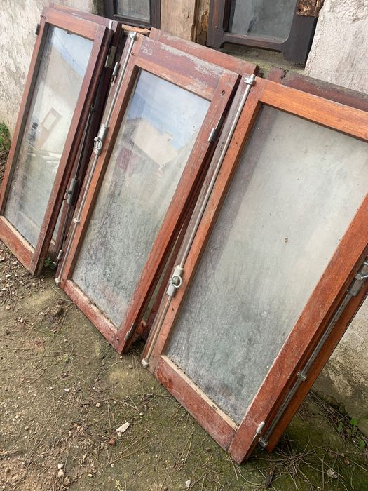 Janelas Madeira com vidros