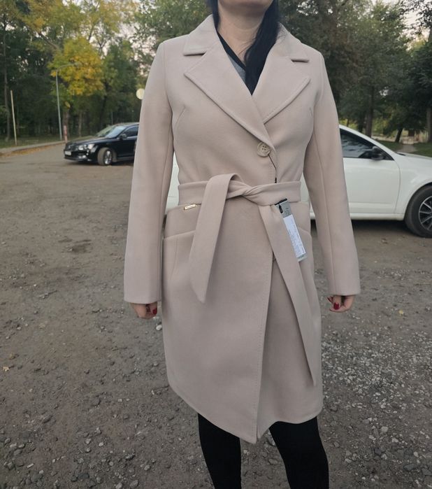 Продам пальто нове