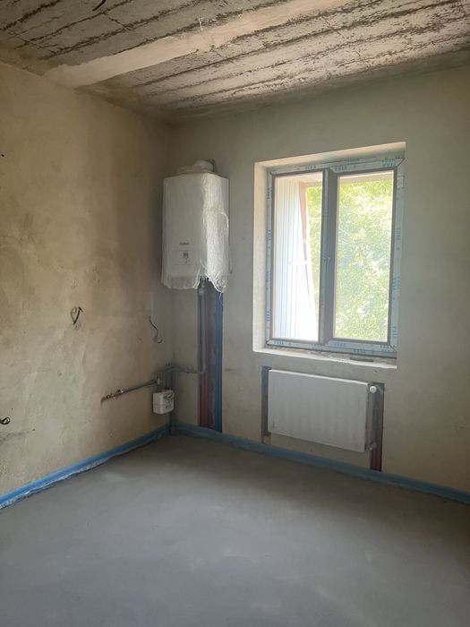 Продам 2-х кімнатну квартиру р-н. Ботанічного саду.