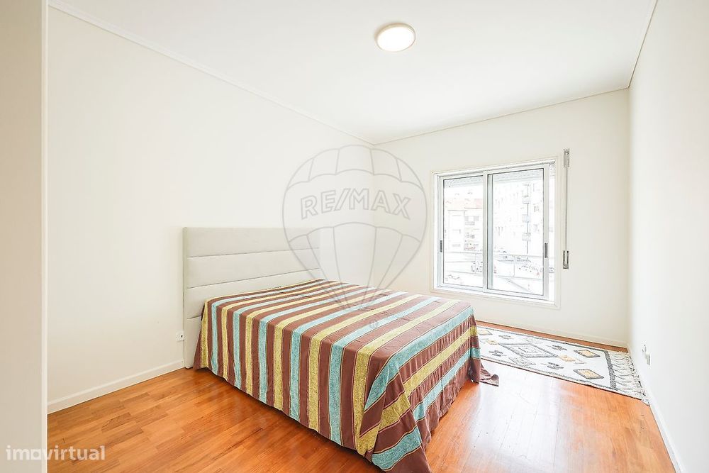 Apartamento T4 para arrendamento