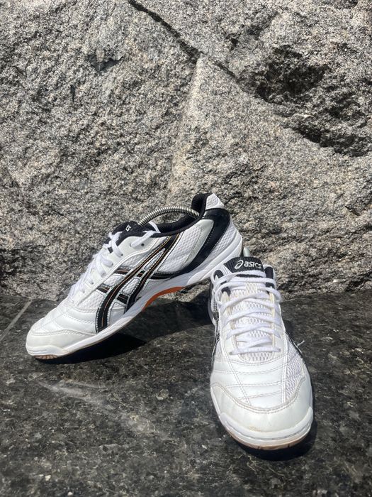 Кровівки Asics (Indoor / Court Shoes)