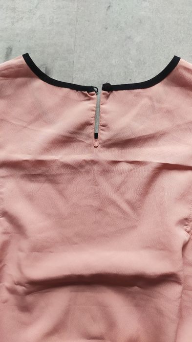 Bluzka bez rękawów elegancka