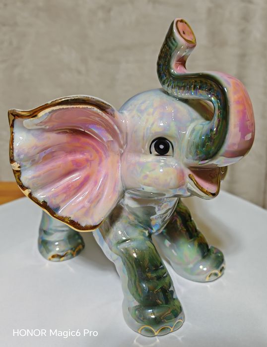 Słonik porcelanowy