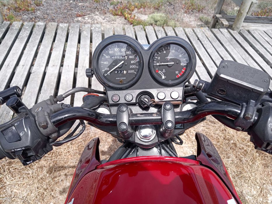 Honda CB 500 43 kW vermelho metálico