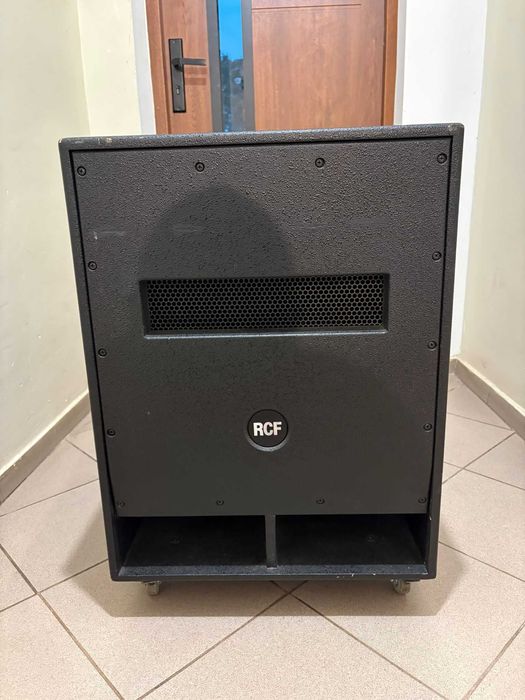 RCF SUB 718-AS subwoofer aktywny 18″ 700W