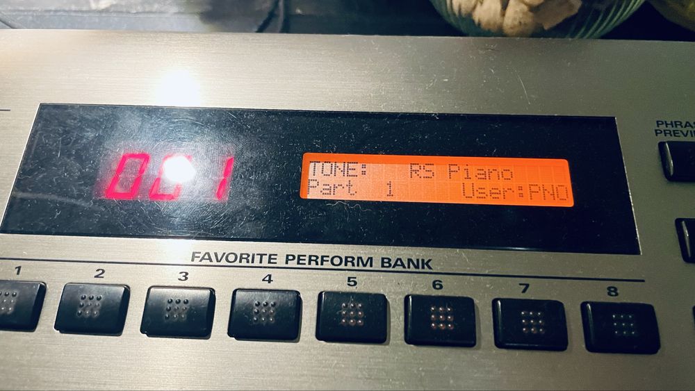Roland RS - 5 - sintetizador