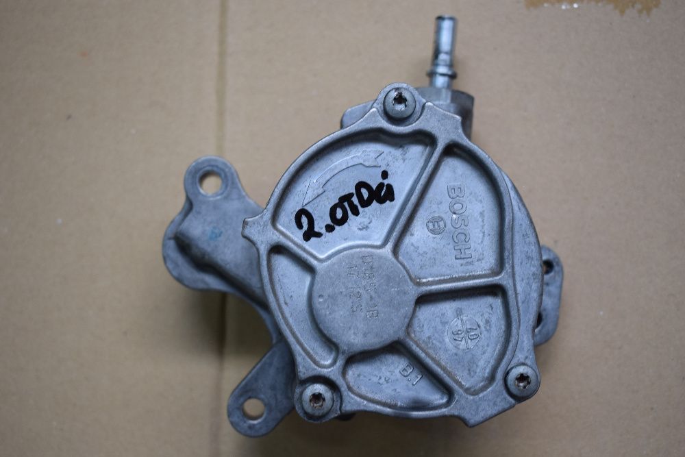 Pompa pompka wakum vacum Ford Focus mk2 i C-max 2.0 tdci