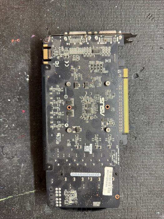 Gráfica Asus GTX560TI DC2
