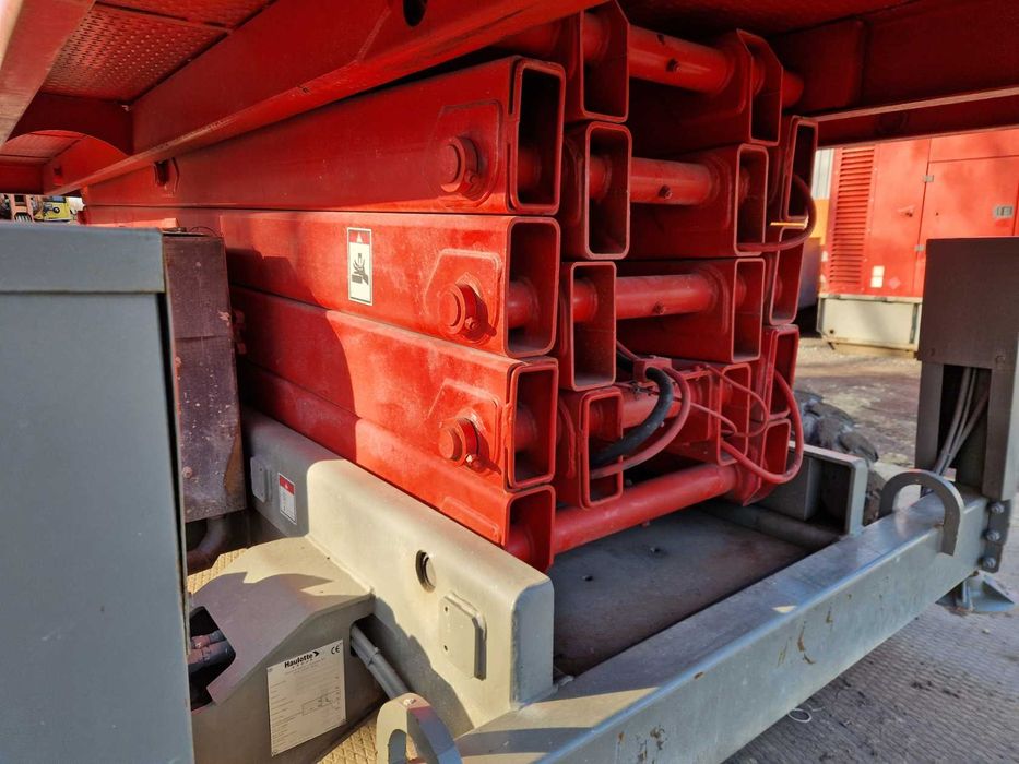 Ножничний підйомник Haulotte H15SXL, пеканіска