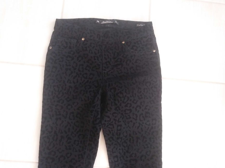 Spodnie Zara Woman Premium Legging Fit.