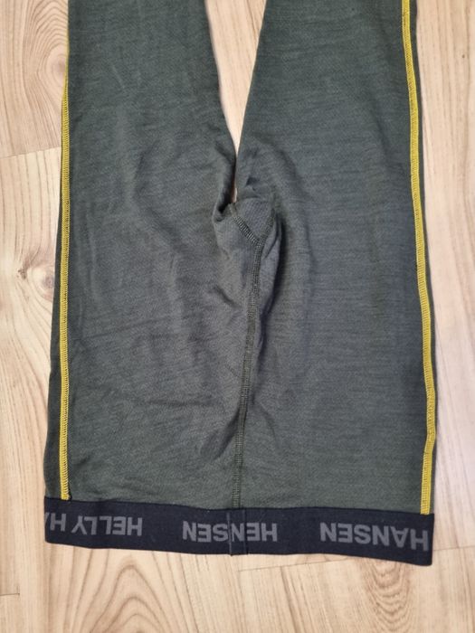 Odzież termiczna legginsy Helly hansen 11-12lat 152cm