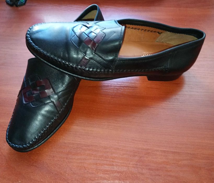 Чоловічі шкіряні туфлі розмір 41,5 (7 1/2) Італія