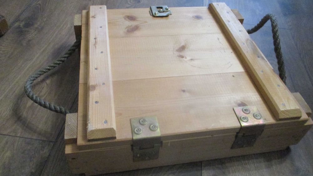 skrzynia po amunicji