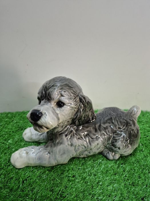 Duża porcelanowa figurka szczeniaka Pudelka GOEBEL